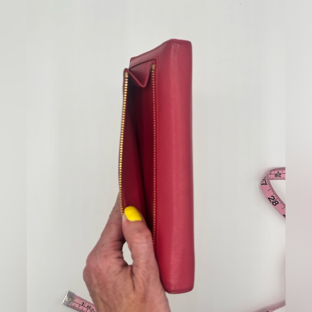 🌷 Prada Large Saffiano Leather Wallet Pink (Authentic) - Picture 3 of 17